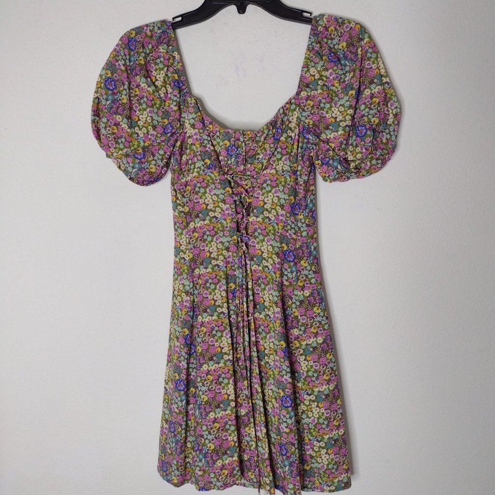 NWT Stella Dallas Women's Floral Dress Size Small